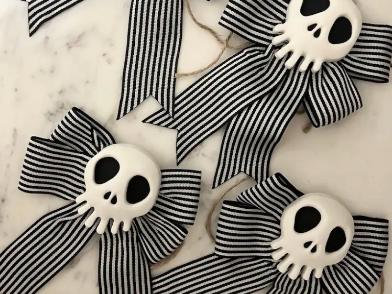 mini_skull_tree_topper_size_guide